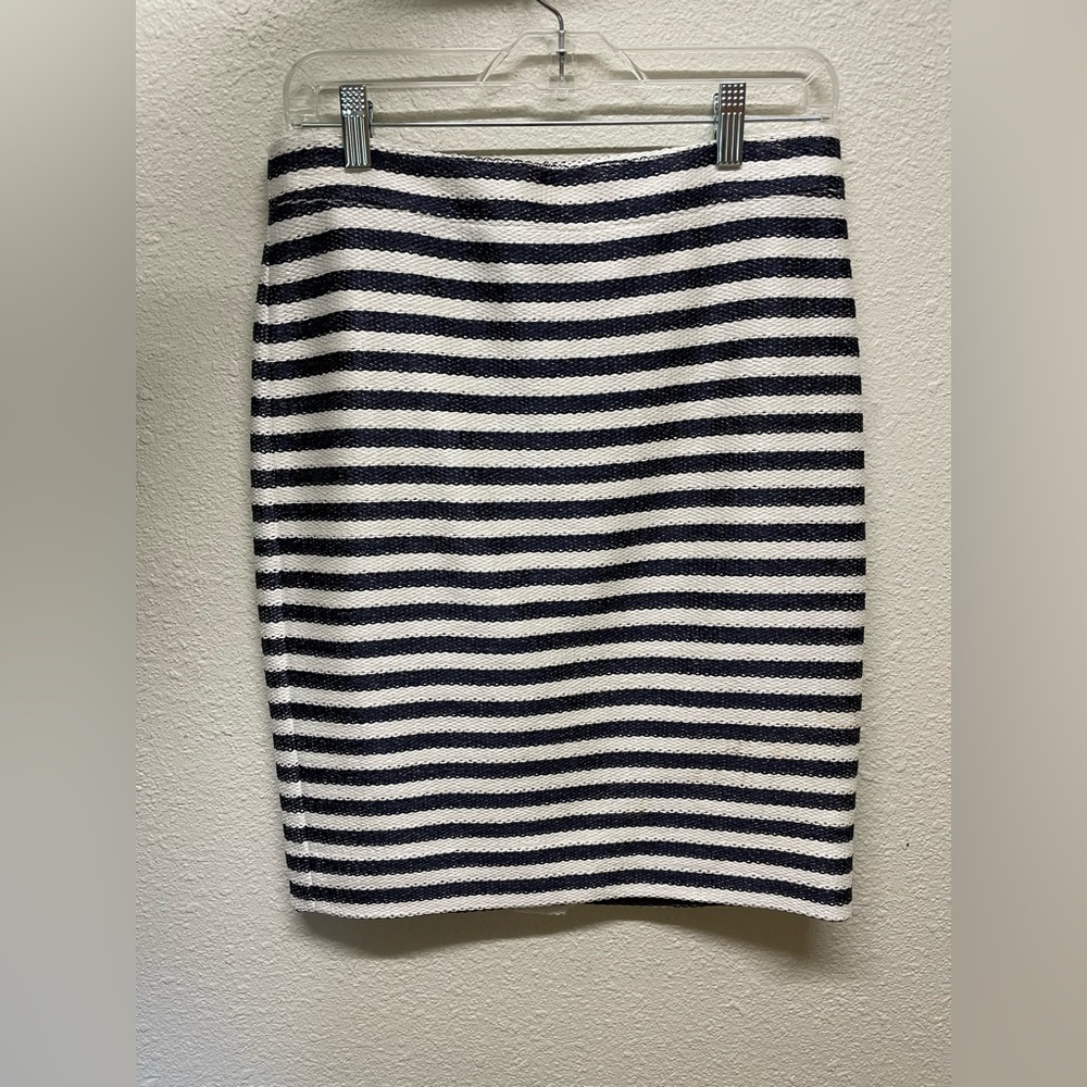J. Crew Collection in raffia blue and white stripes pencil skirt size 2